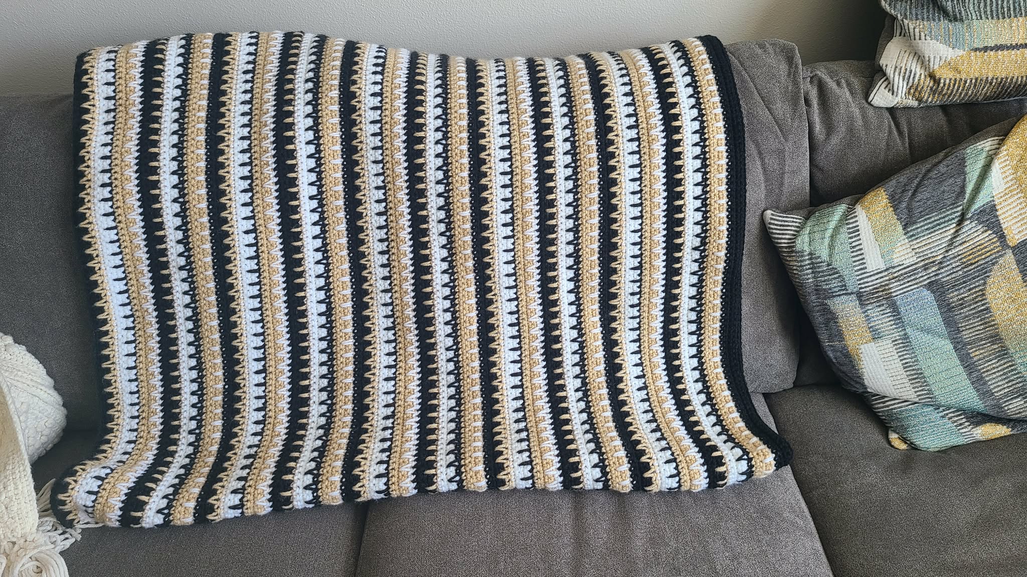 SPECIAL SALE!  Black, Beige & White Lapghan – Handmade Cozy Throw